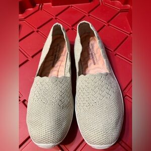 Skechers Women's Light Tan Knit Loafers